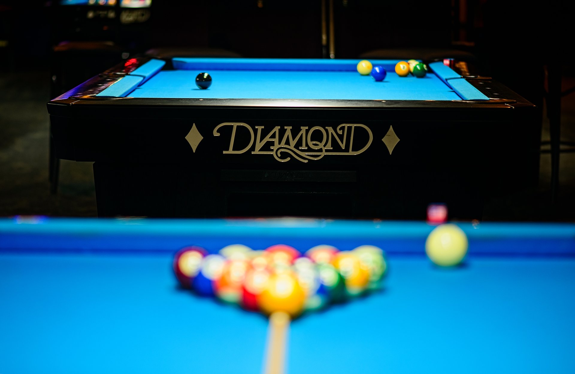 DIAMOND POOL TABLES