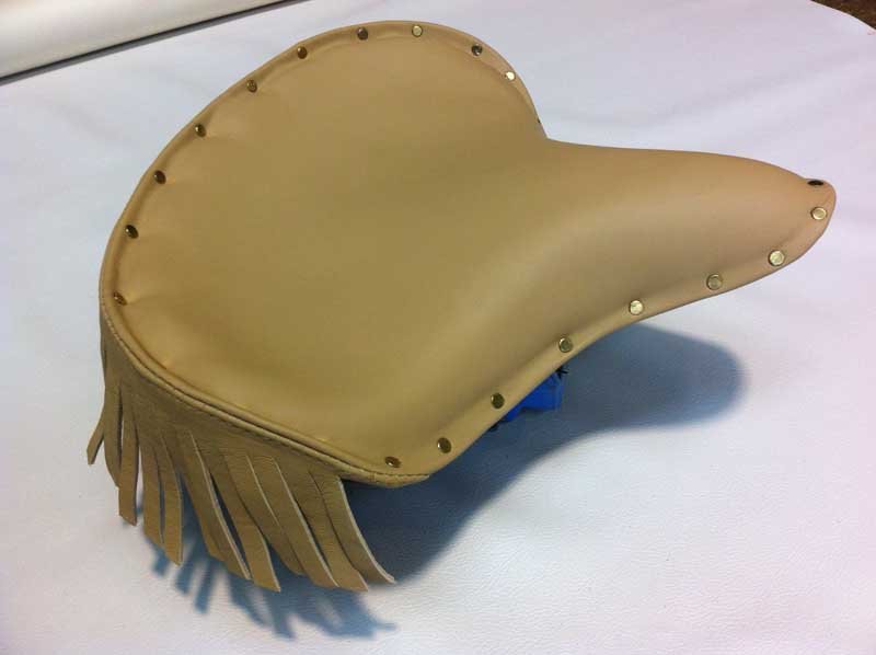 tan leather bike seat