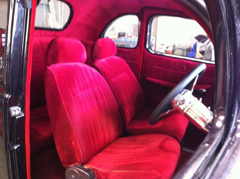 brigh red car seats