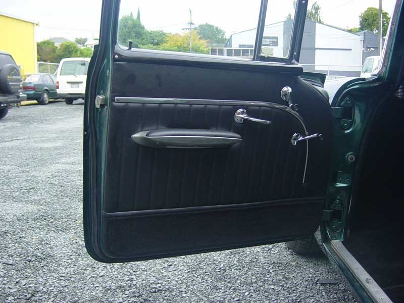 front leather door panel in Chevy
