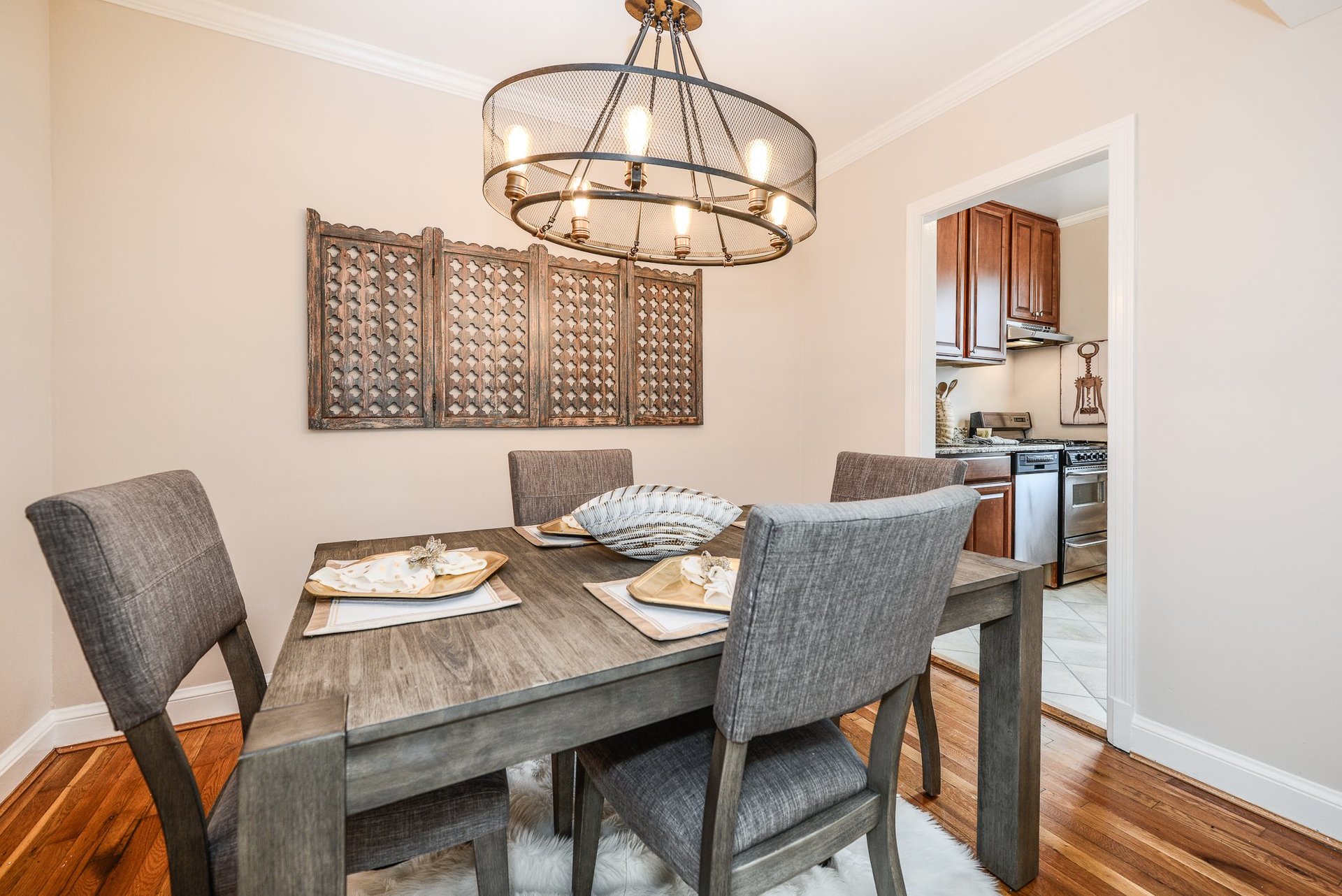 1 bedroom apartments for rent at Manor House Apartments in Del Ray