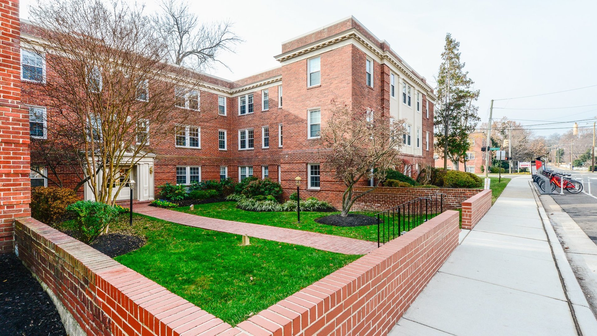 Manor House Apartments Photo Gallery