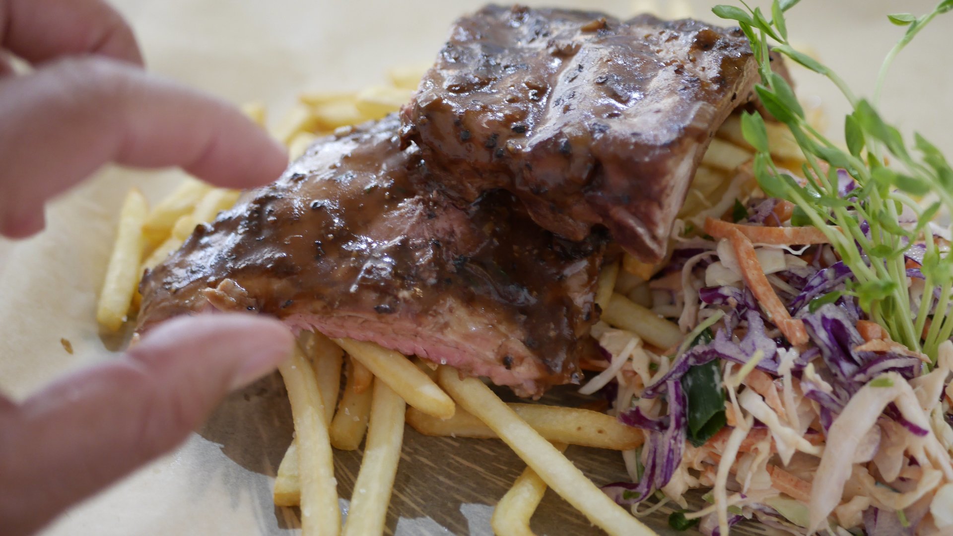 Street Eats - USA Black Pepper Pork Ribs with Slaw & Chips.