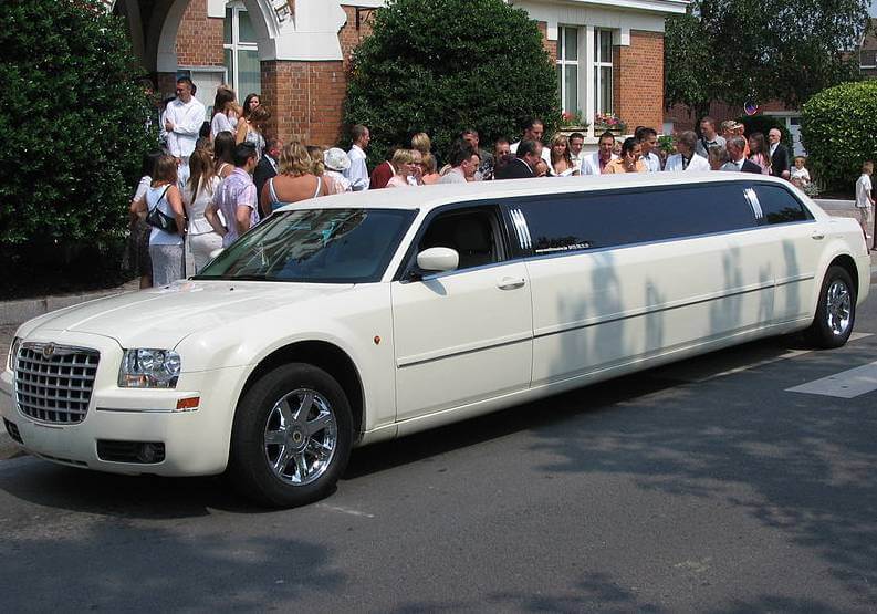 Orlando Limousine FL Lincoln MKT Limo