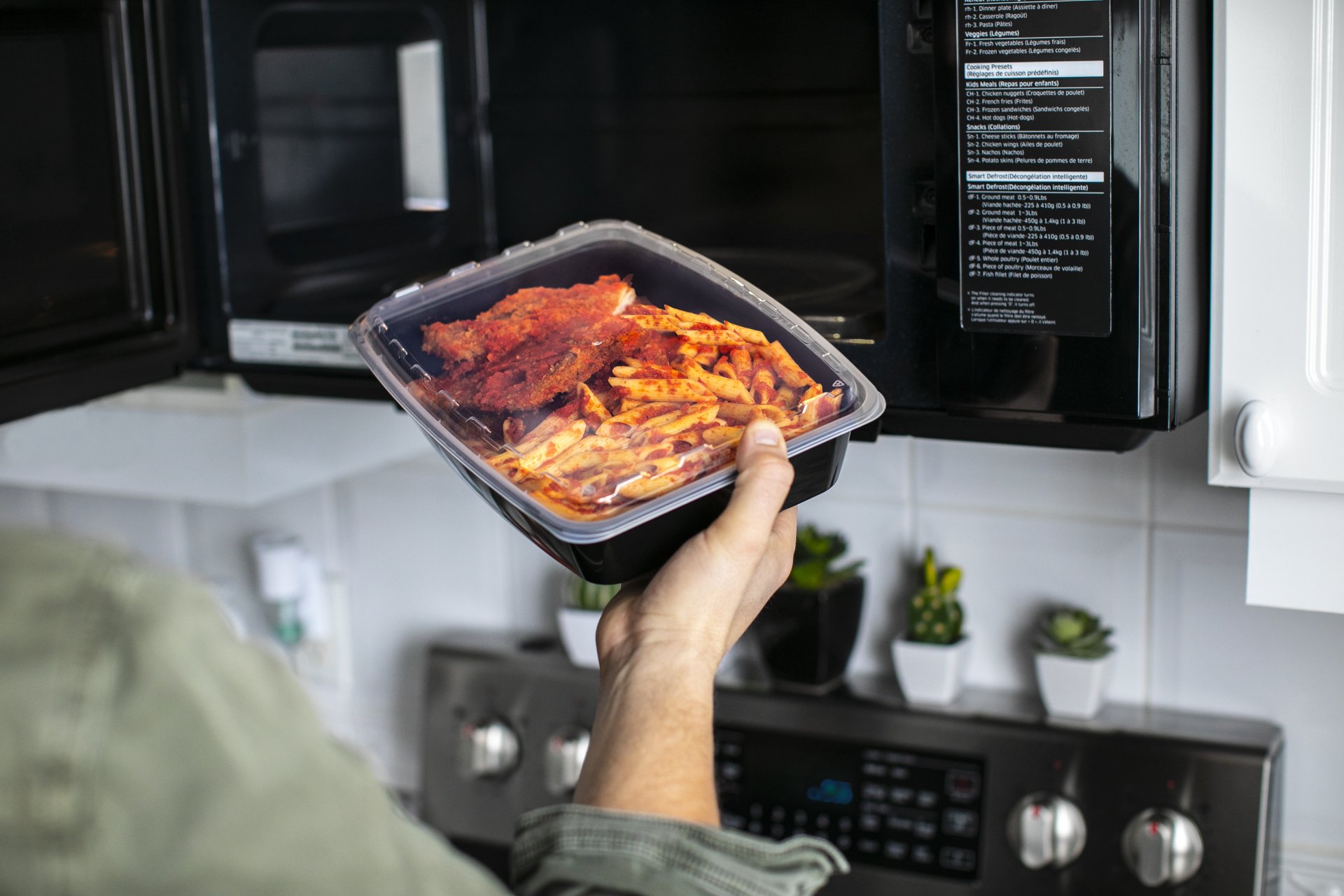 Microwave Safe Container Woolworths at April Pendergraft blog