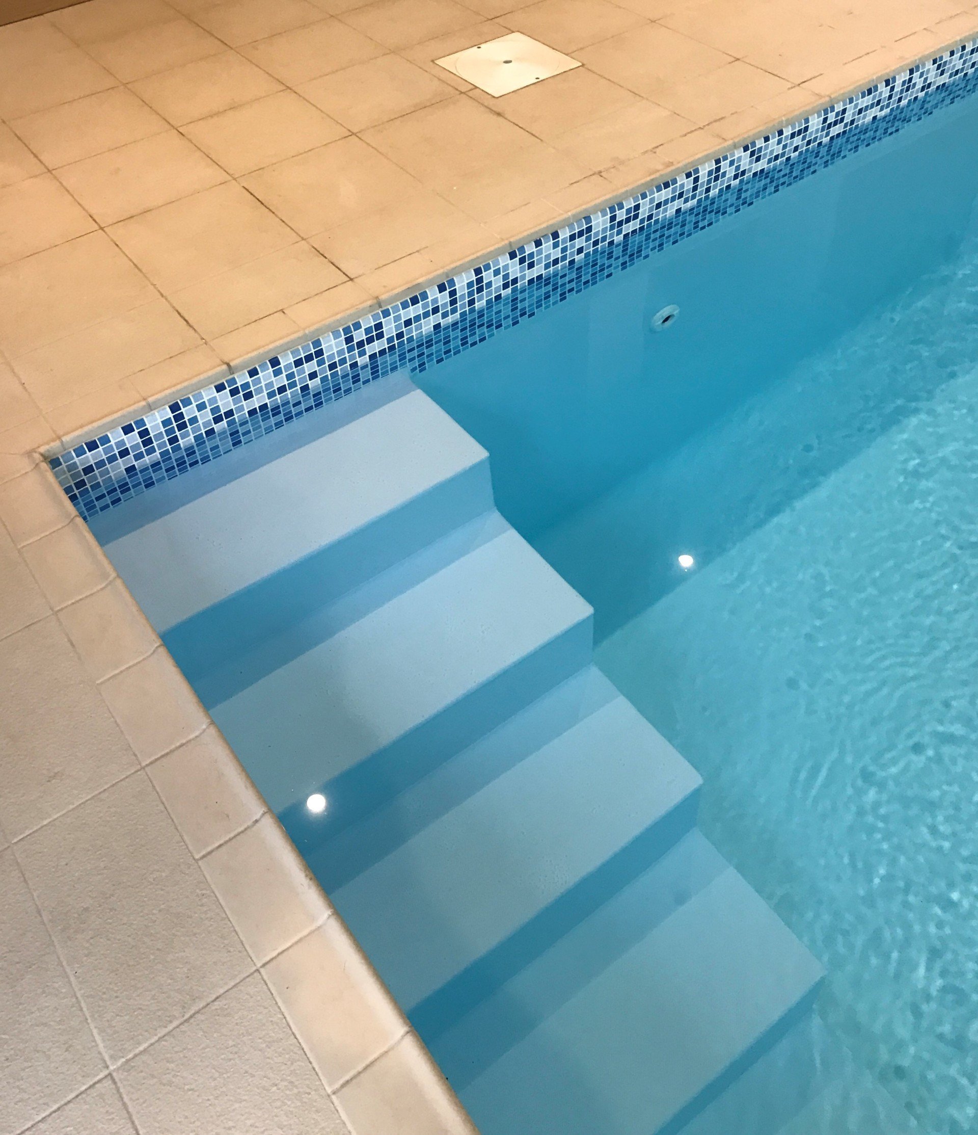 High Quality Pool Linings and Installations | Anti-slip swimming pool ...
