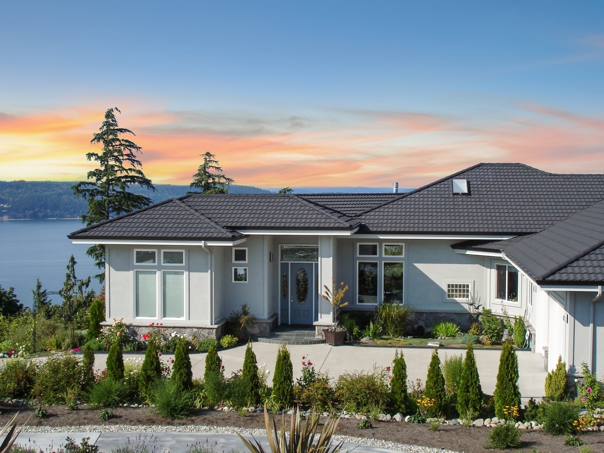 Best Roofing Material for Coastal and Beach City Homes