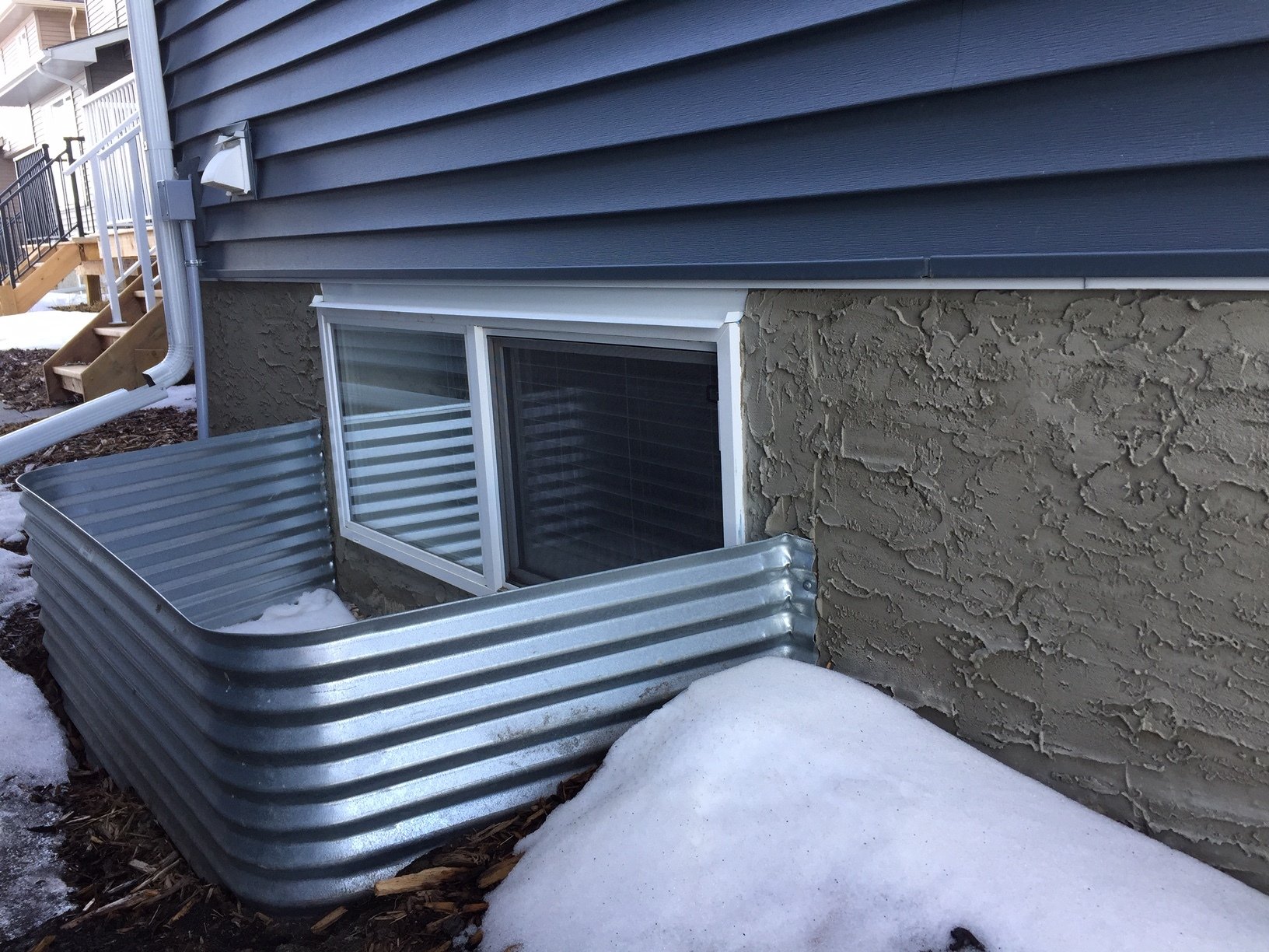 Leaky Basement Window Repair, Window Well Installation & Repair