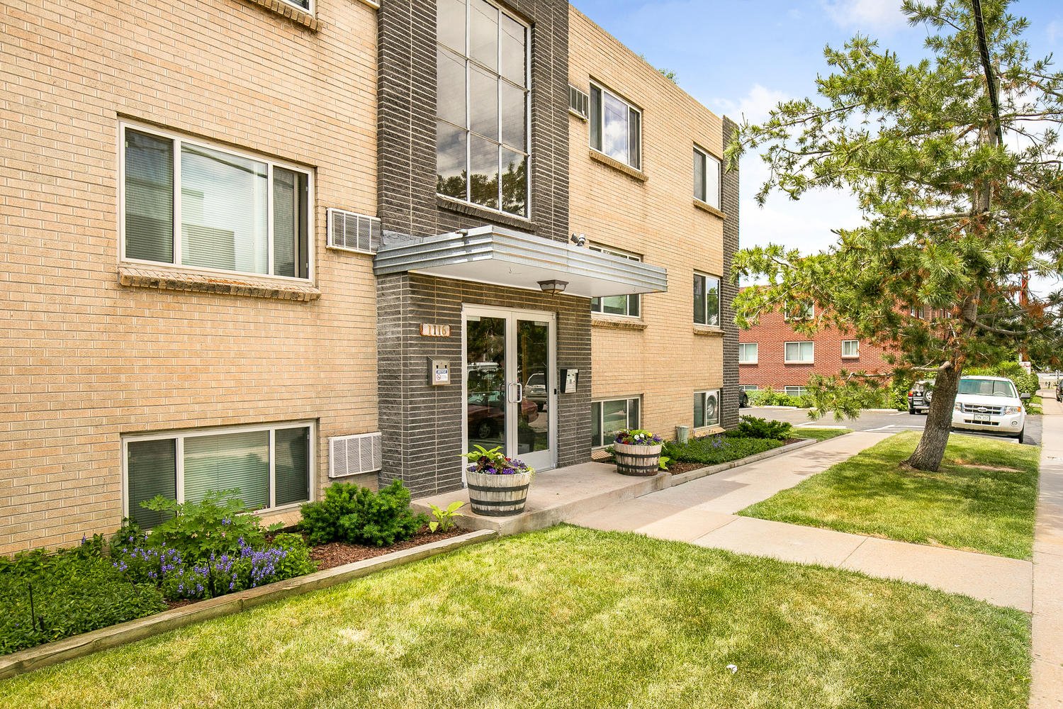 Exterior Gallery Mitchell Apartments