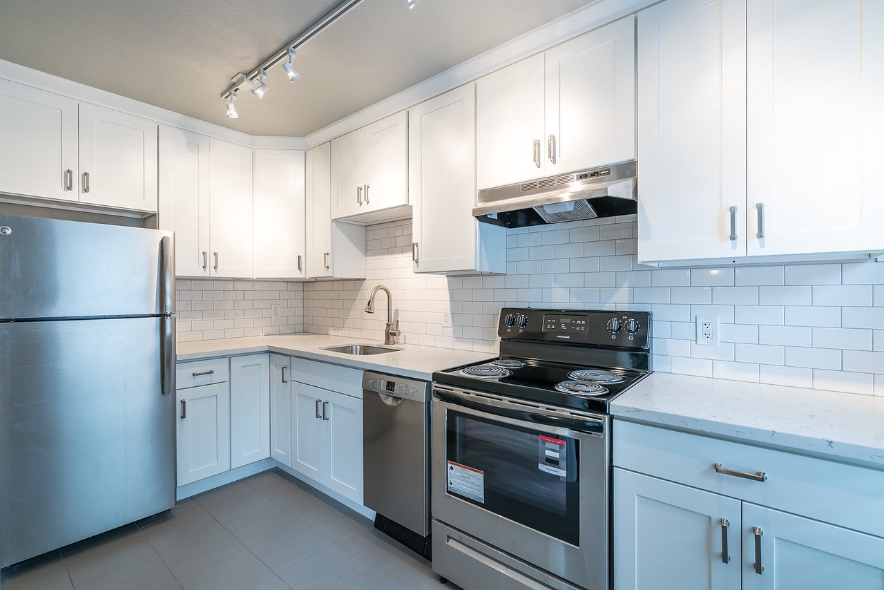 Lombardy Court Waddell Properties, Inc.