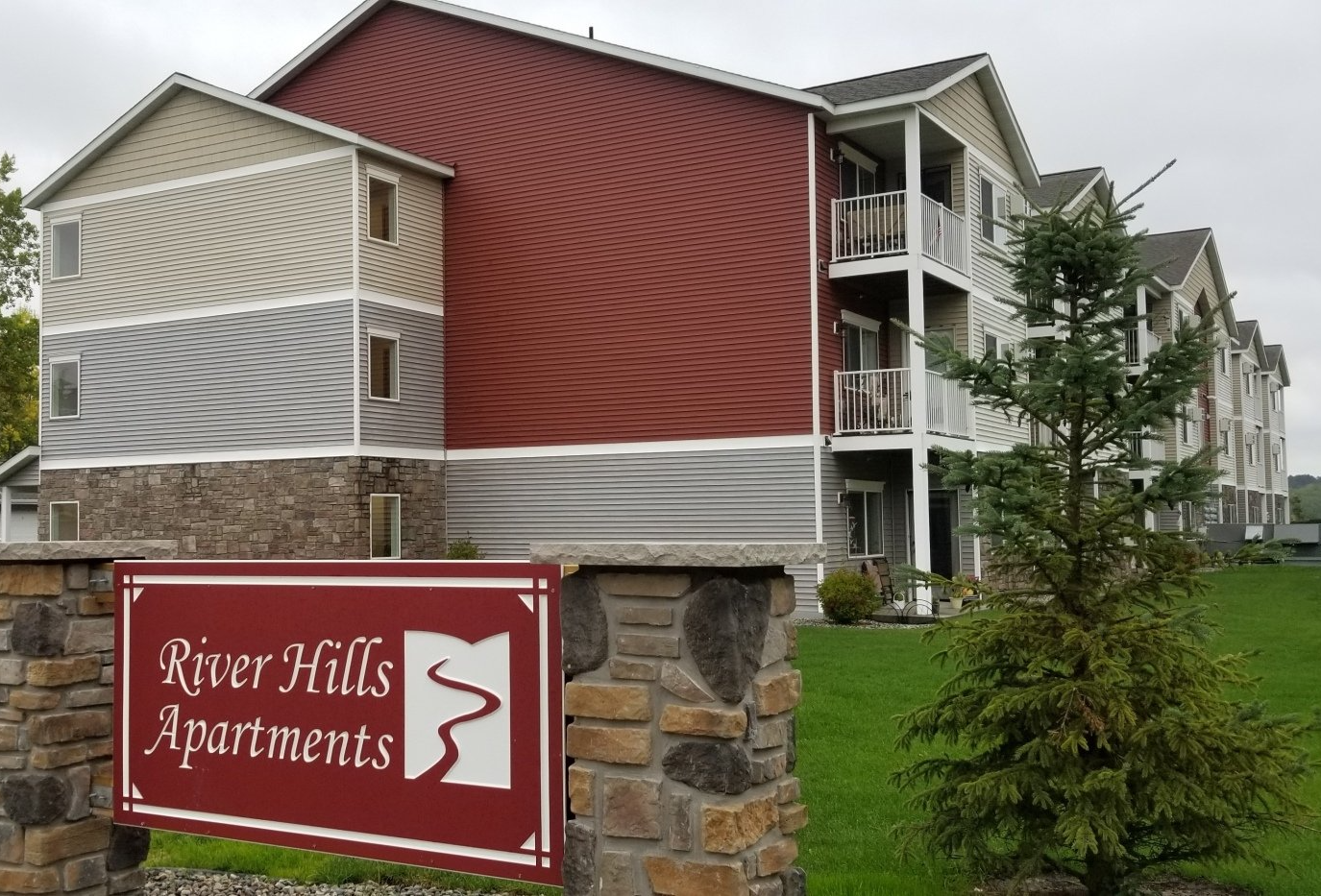 River Hills Apartments For Rent in Grand Rapids, MN