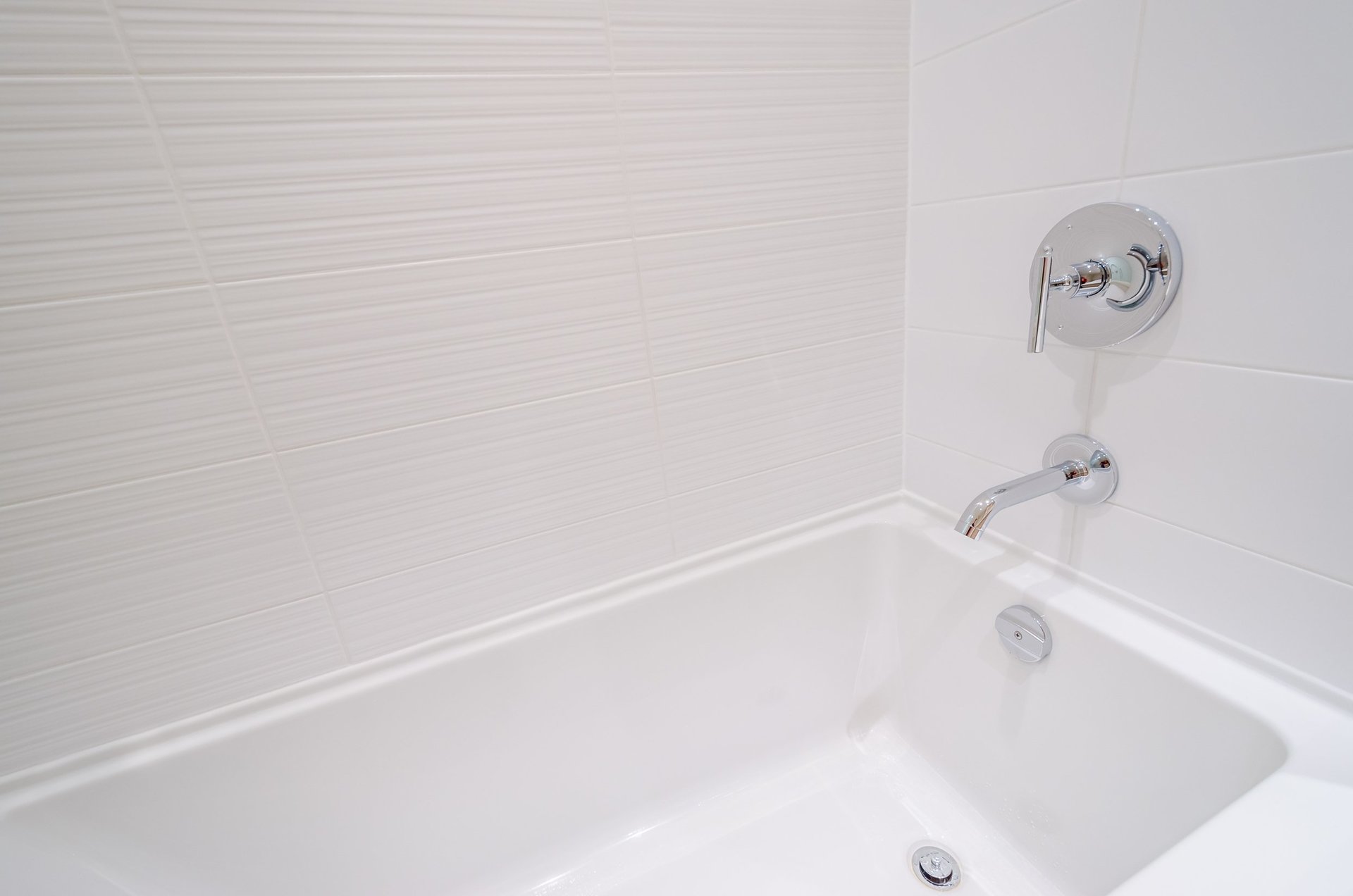 Gulf Coast NuGlaze Pensacola, FL Bathtub Refinishing and Repair