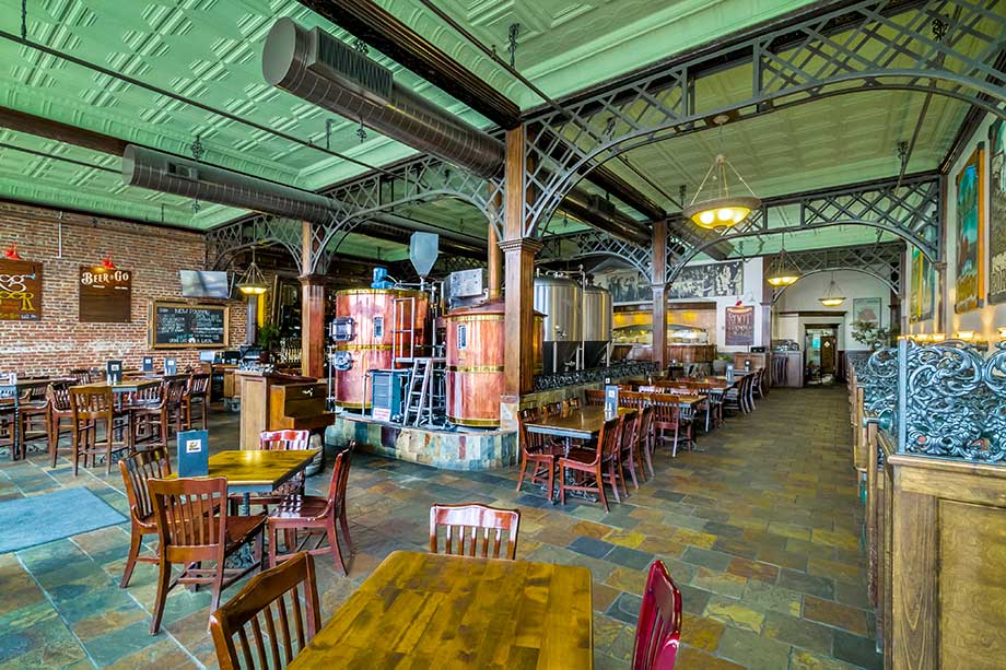 Family friendly restaurant and brewery for everyone to enjoy