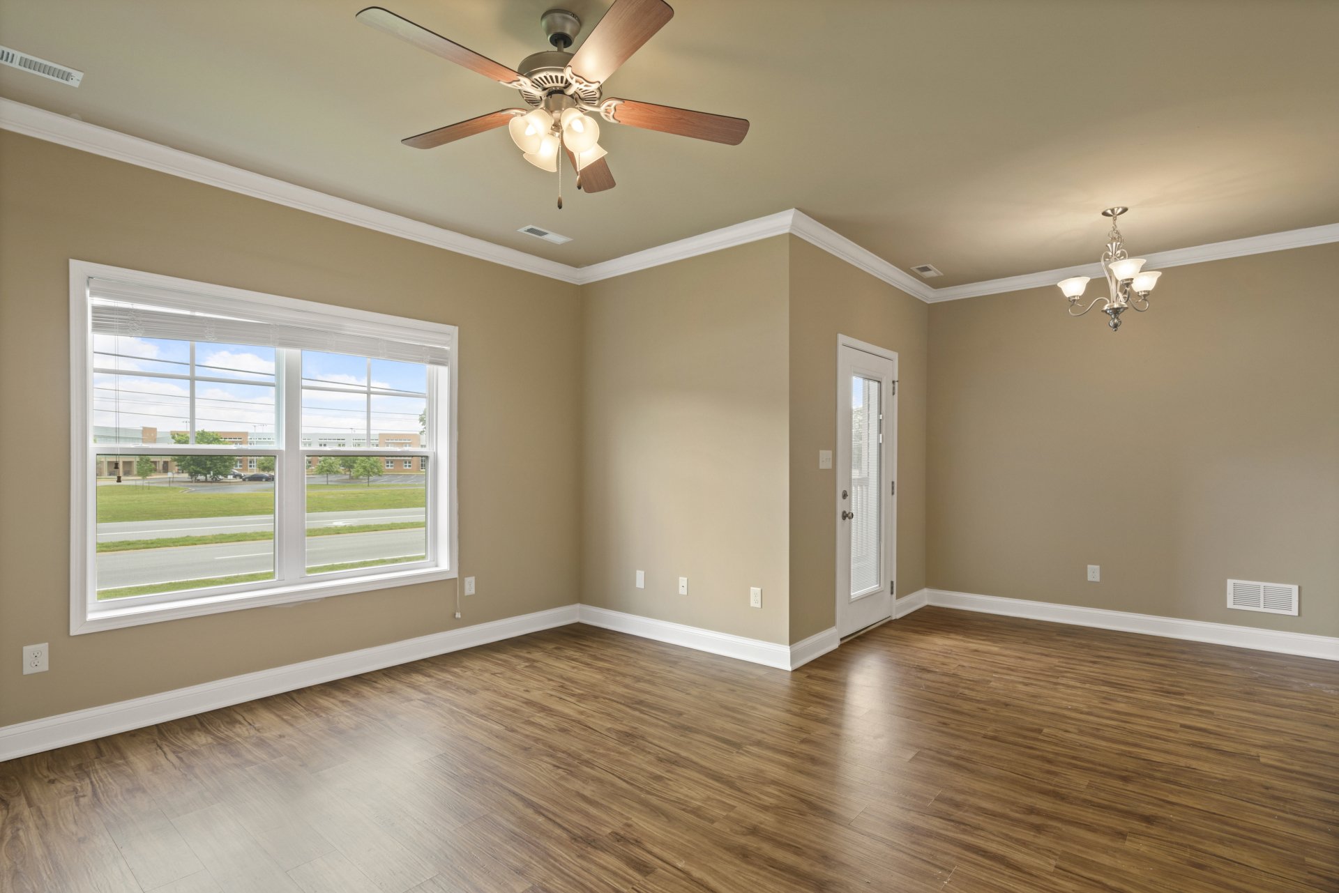 Pine Groves Apartments at 6068 Louisiville Road, Bowling Green