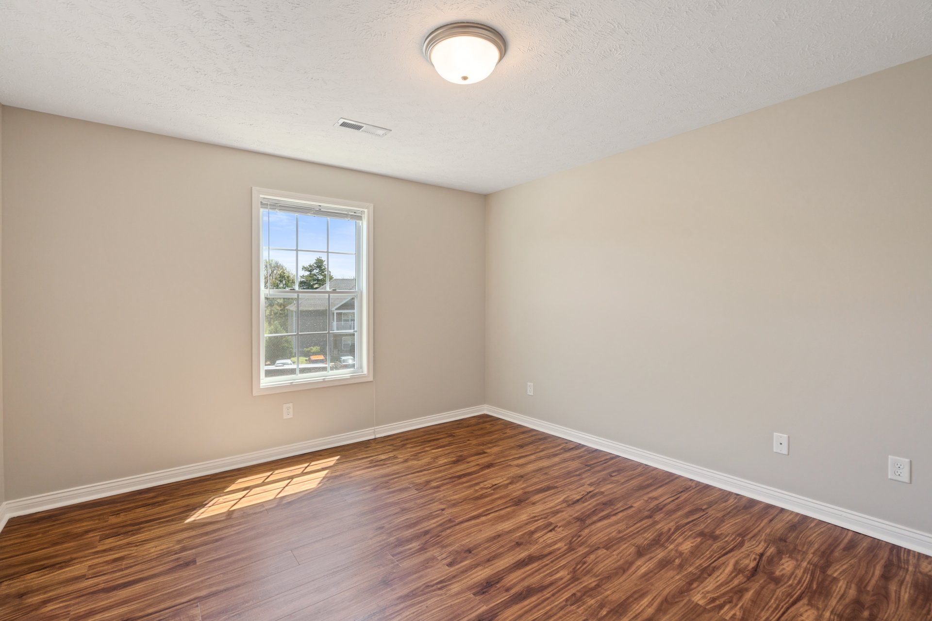 Jennings Creek Apartments