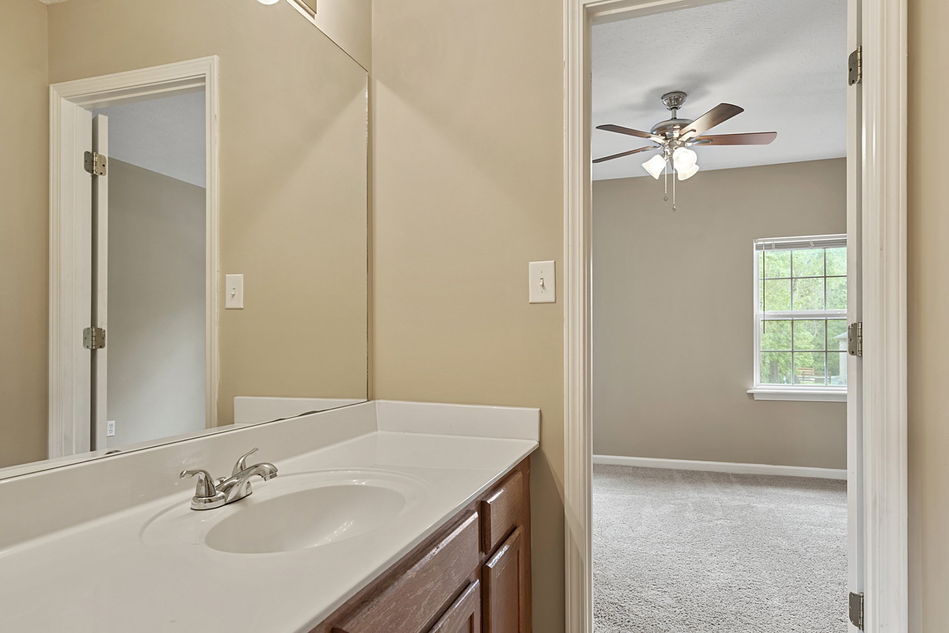 Riverwood Townhomes at 1114 Brockley Way, Bowling Green, KY.