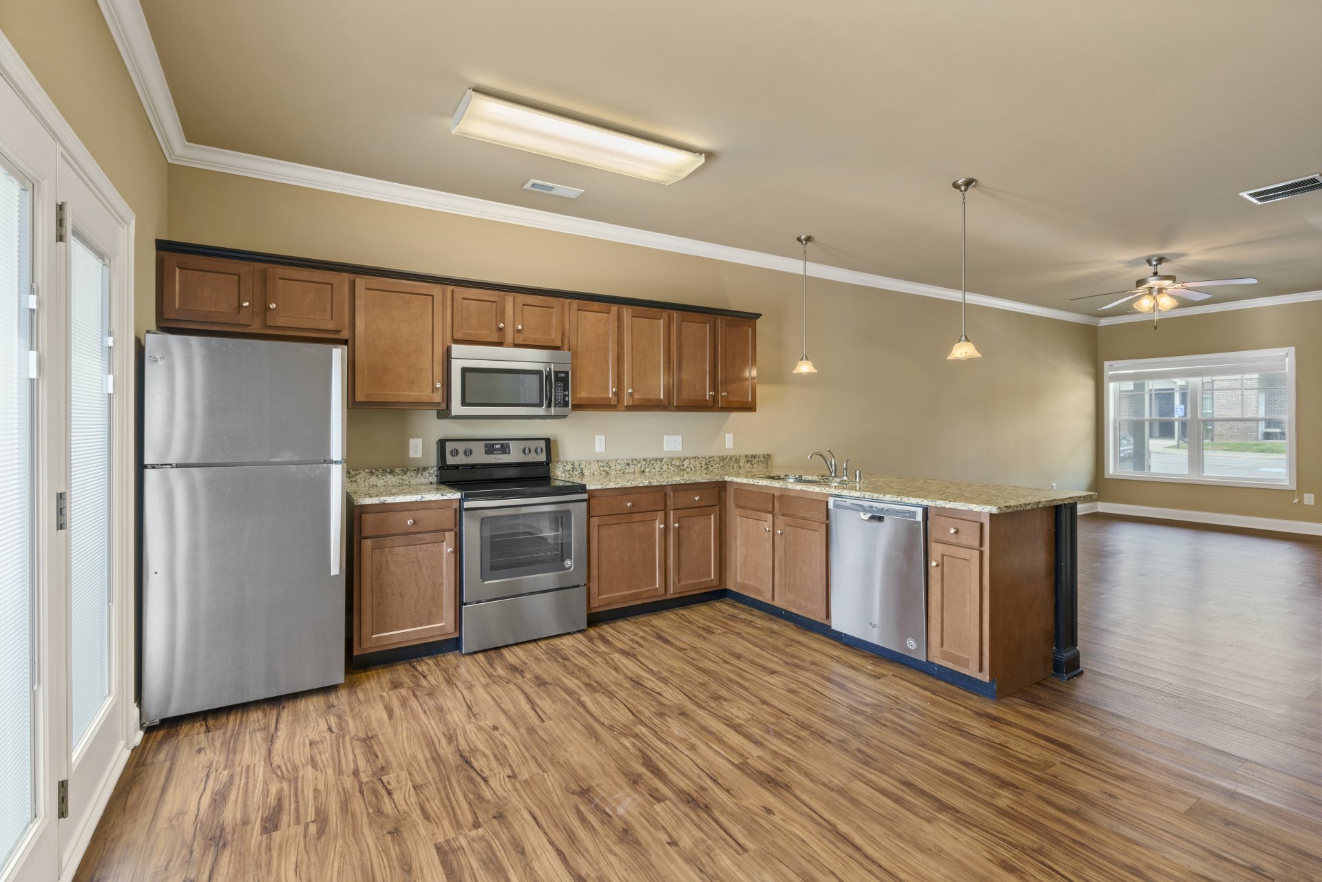 Pine Groves Apartments at 6068 Louisiville Road, Bowling Green