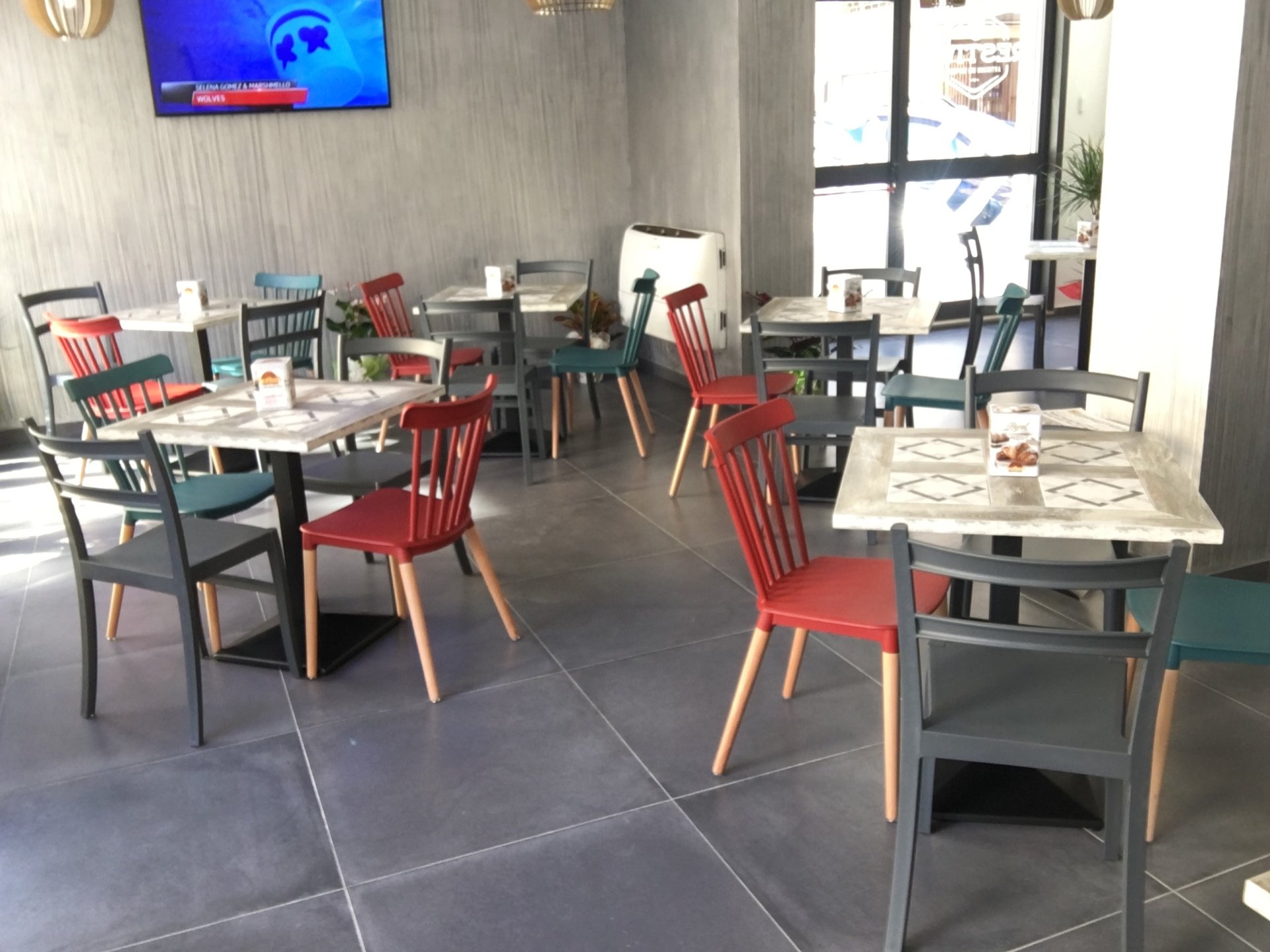Arredamenti per bar e ristoranti | Canicattì, Agrigento, Caltanissetta ...