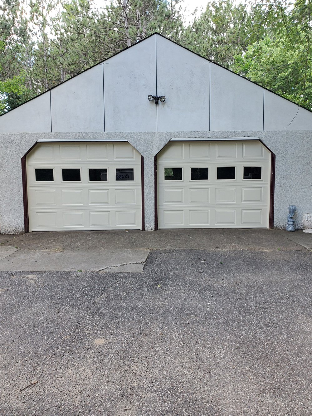 Gallery Milaca, Minnesota Classic Garage Door