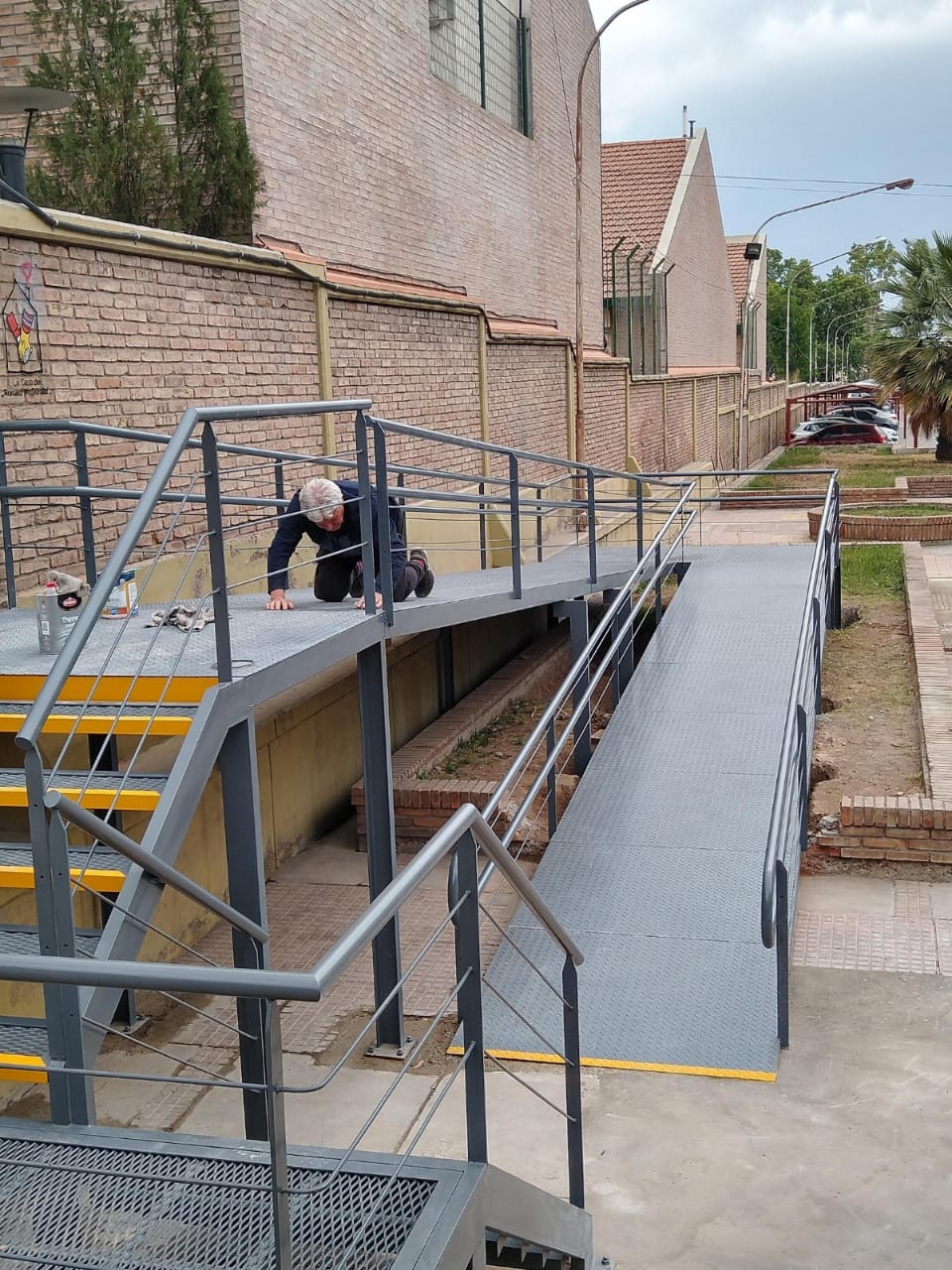 BI-G CONSTRUCCIONES Y SERVICIOS S.R.L.