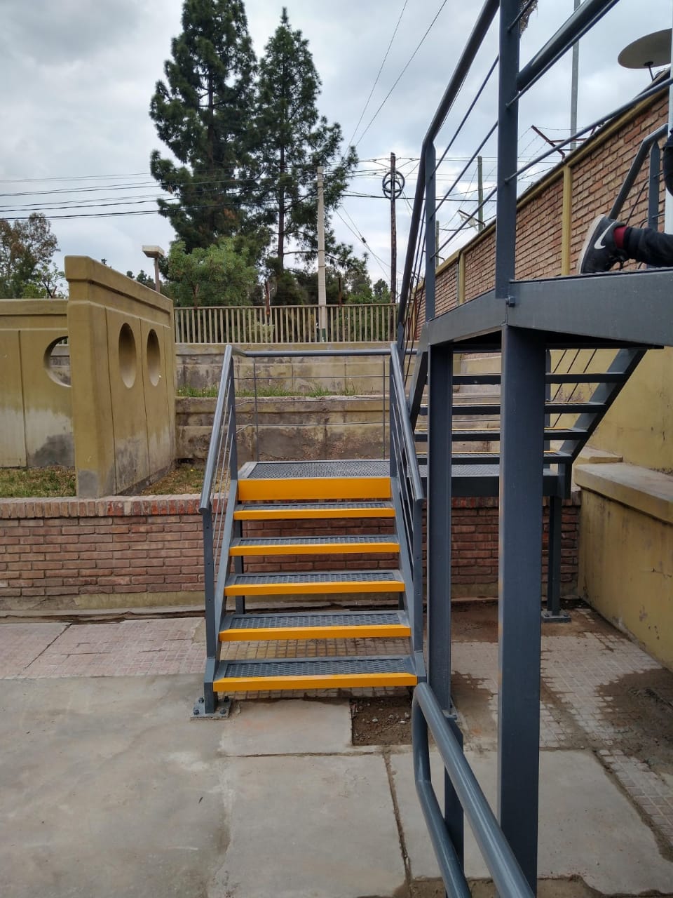 BI-G CONSTRUCCIONES Y SERVICIOS S.R.L.