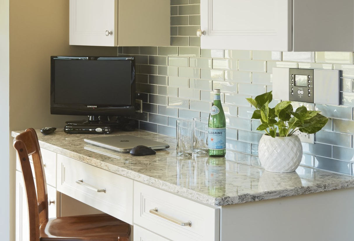 Kitchen Bath Cabinet Remodeling Company In Arlington Heights Il Technology In Your Kitchen Remodel By Cabinets Plus