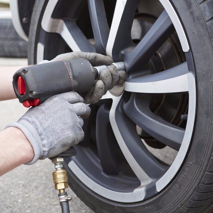 tyre-fitting-service-from-n-p-tyres-ltd