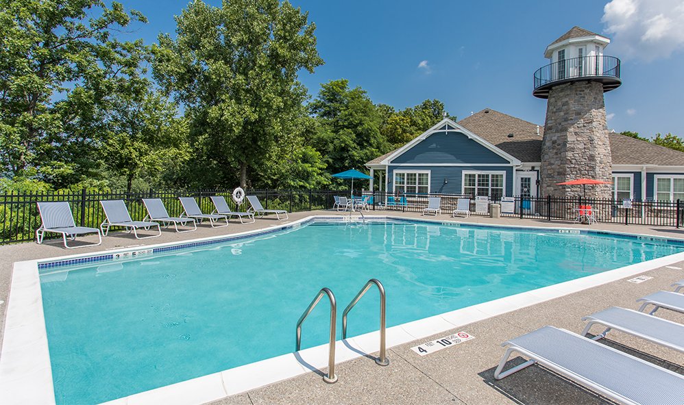 Enjoy Luxury Apartment Living at Waters Edge in ster, NY