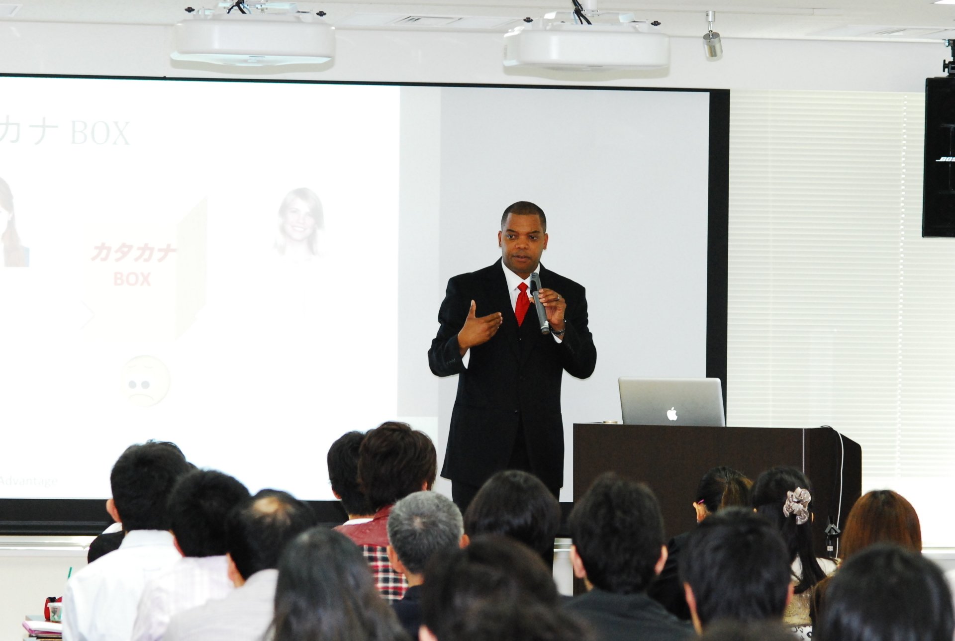 英語 発音矯正 スコット・ペリーアカデミー