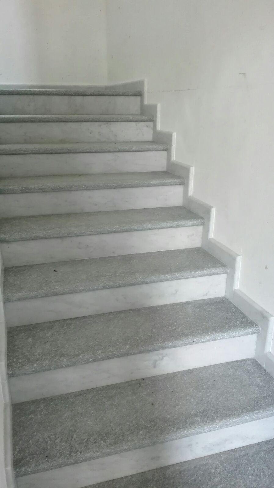 Arredo in marmo asti tralli marmi ceramiche Scala in pietra di luserna