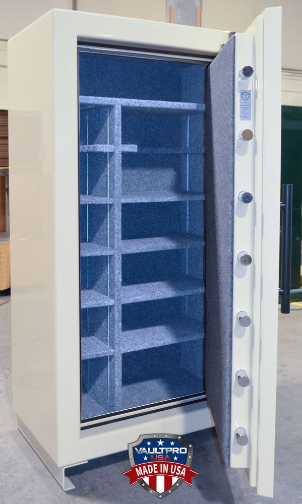 Big safe in with step system door, spacious interior, made in USA