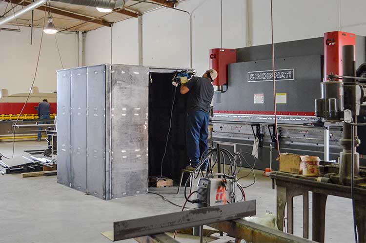 Modular Storm Shelters And Safe Rooms To Fema Icc Vault Pro Usa Shelter Safe Room Manufacturing Large Walk In Made By Vault Pro Usa