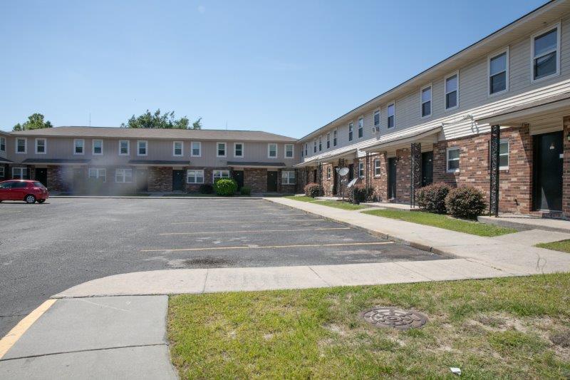 Apartment Photos Gallery of Magnolia Square Apartments