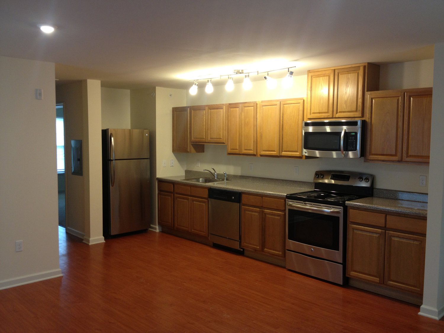 Onyx Property Management, LLC Toll Road Manor Property