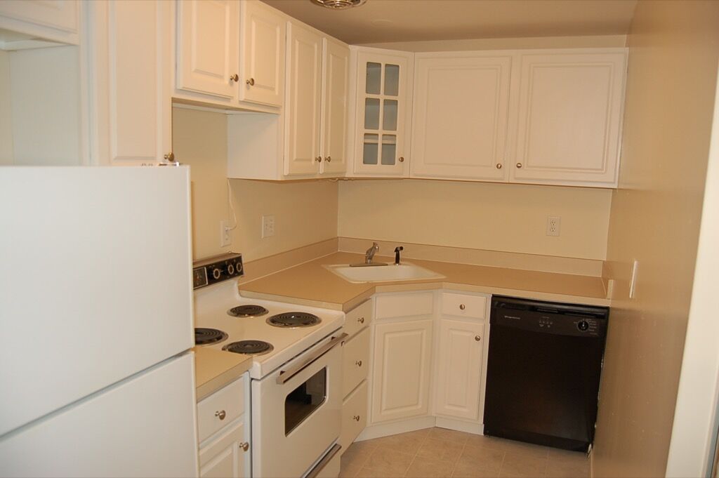 Equity Management Avon Connecticut Lakeview Apartments