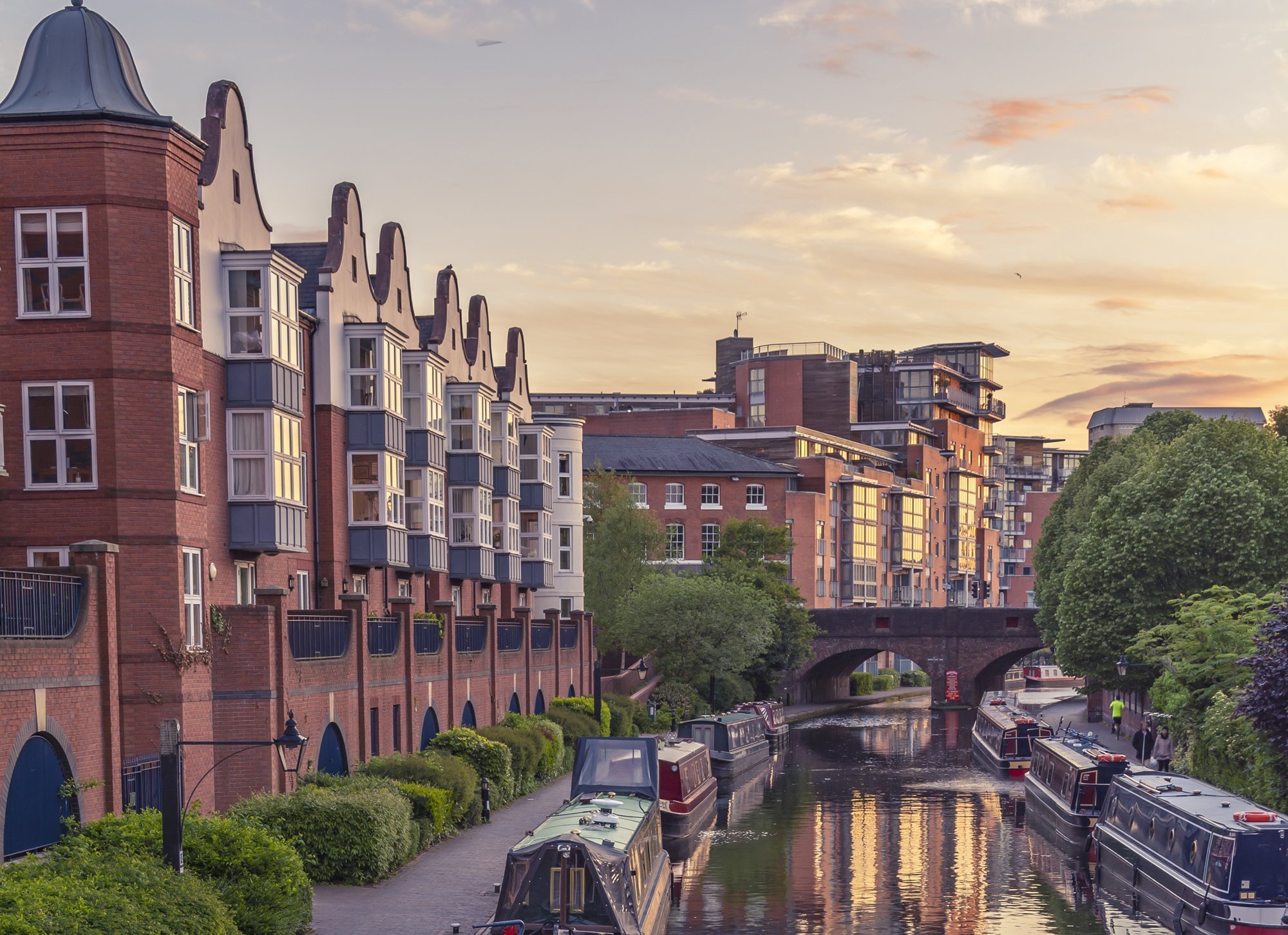 Canal & River Cruises in England & Wales | Takara Hotel Boat