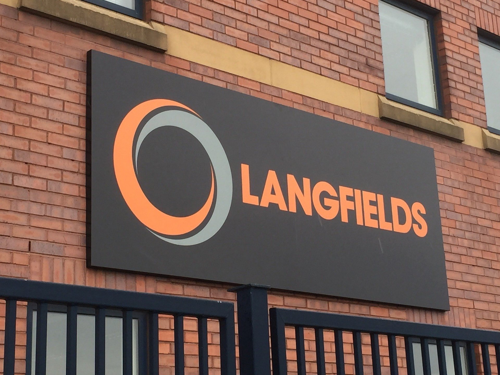 shop signs fascia sign Business signs Manchester