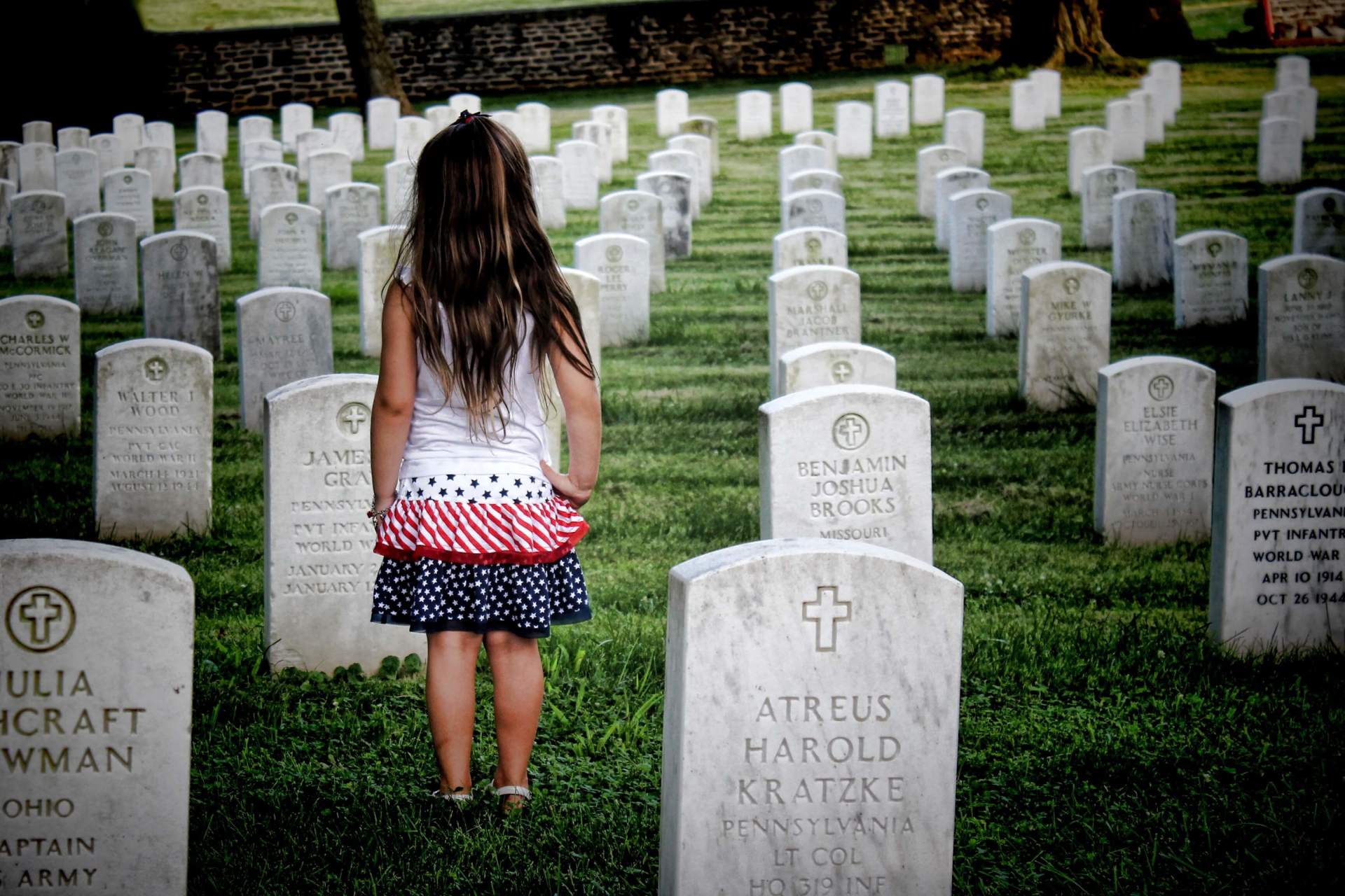 Guide to Veteran Funeral Services & Burial Benefits