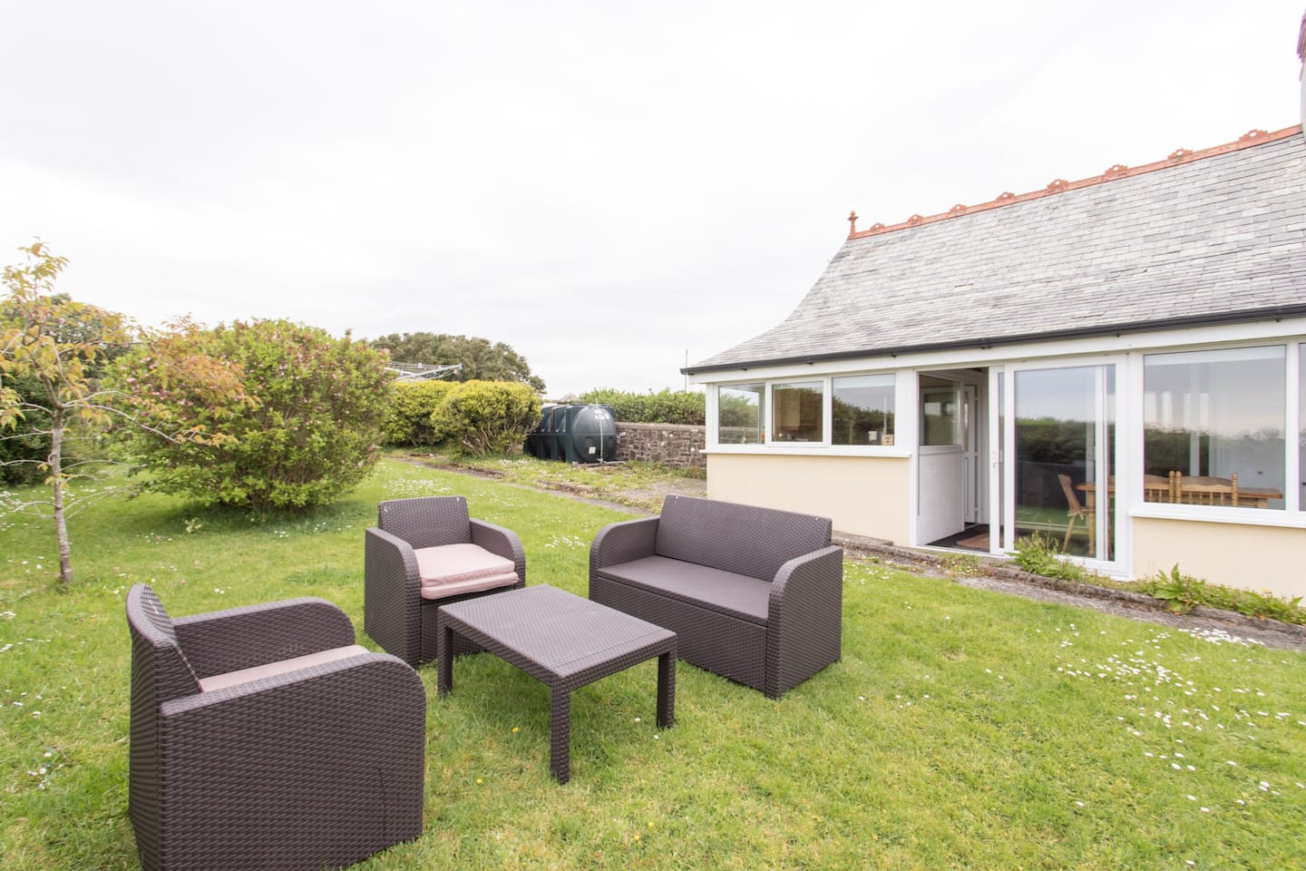 Holiday cottage Bude, North Cornwall Thurlibeer House and Cottage