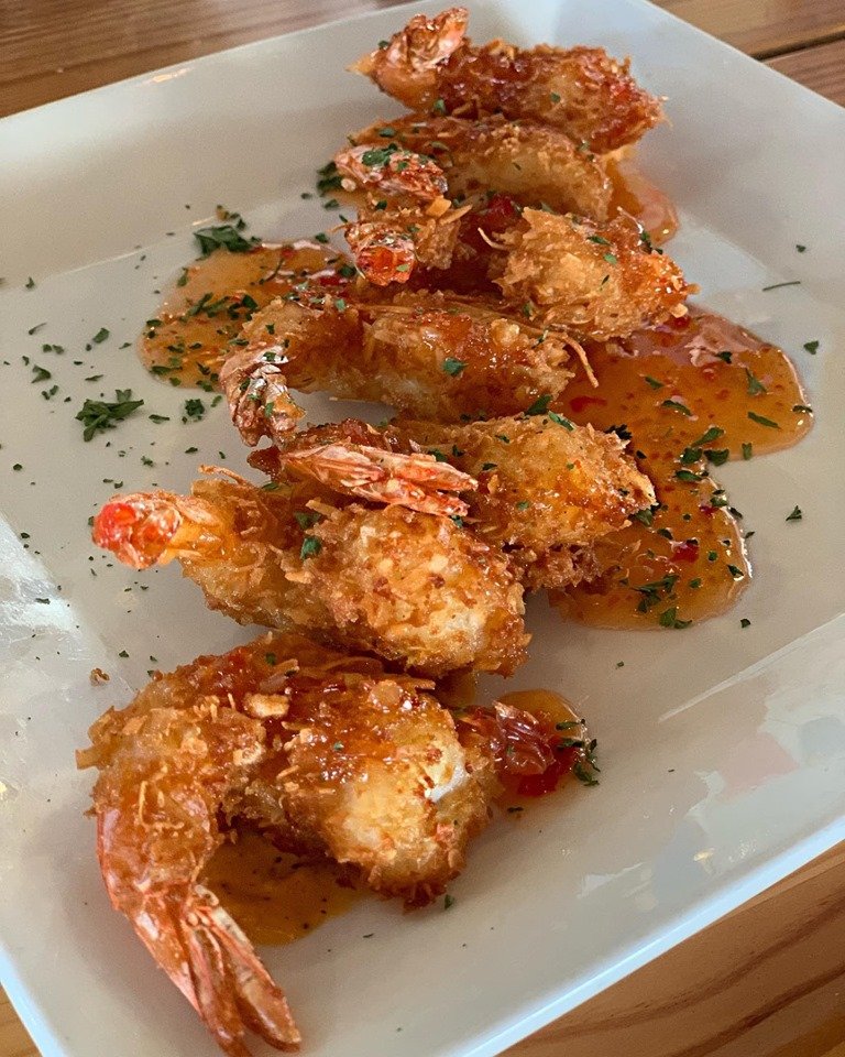 PICTURE GREAT SEAFOOD IN ORANGE BEACH AT THE YACHT CLUB