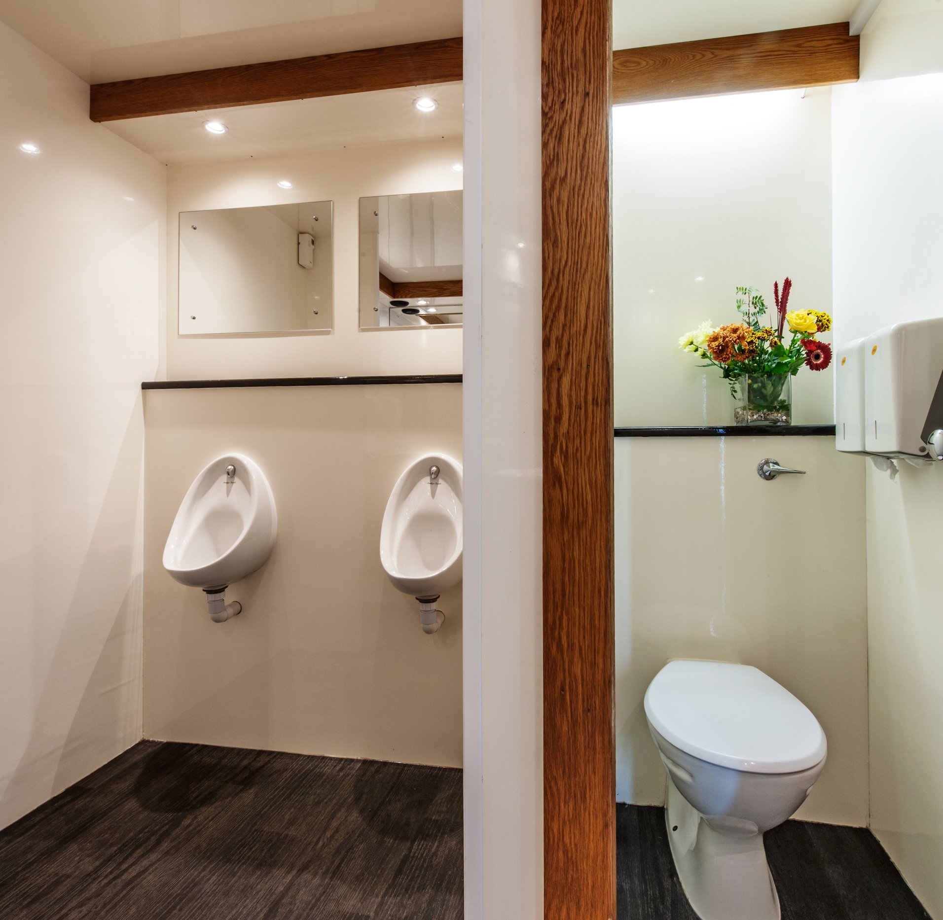 2+1 Luxury toilet hire Wight Event Toilets