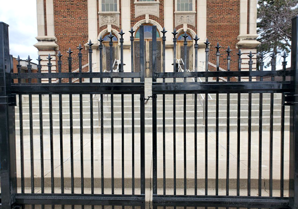 Davis Fences Fence Companies Hamilton & Burlington Builders