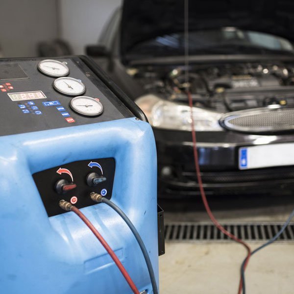 Car air con specialists L & H Exhausts MOT & Service Centre