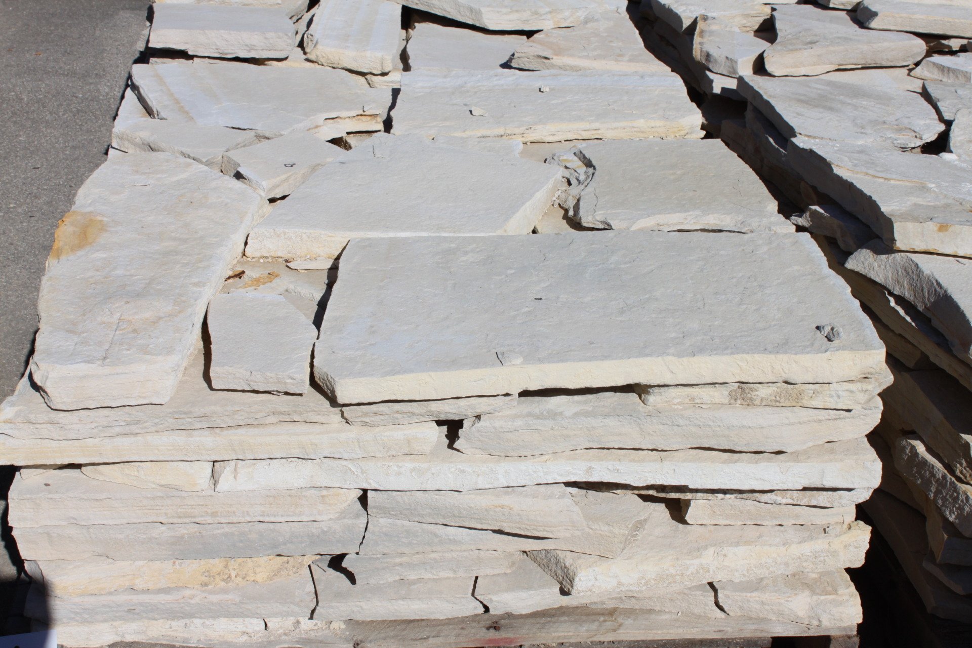 Patio Stone, Flagstone and Flat Stone sales in San Antonio, TX