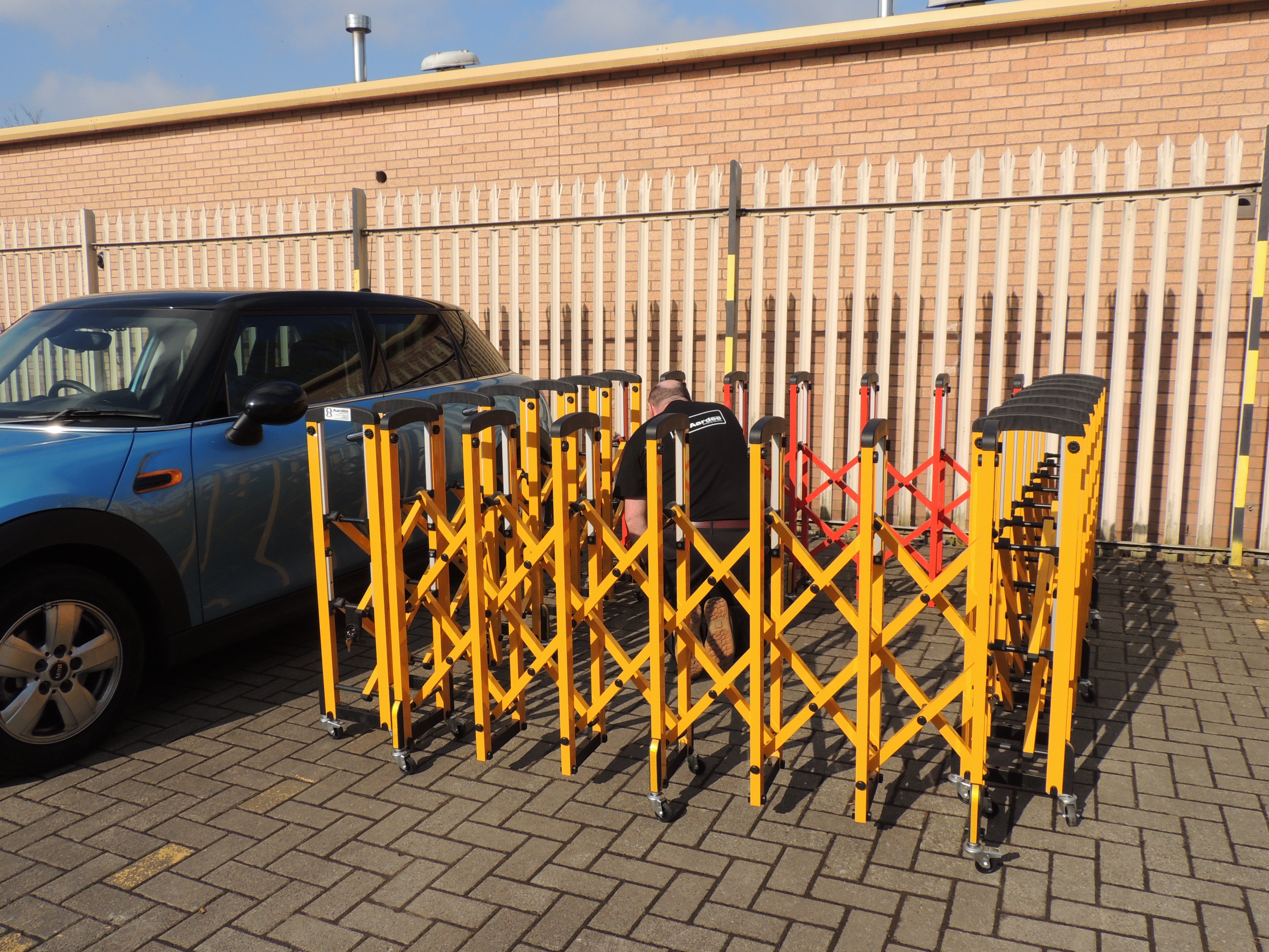 Sentry vehicle store gate system in Glasgow