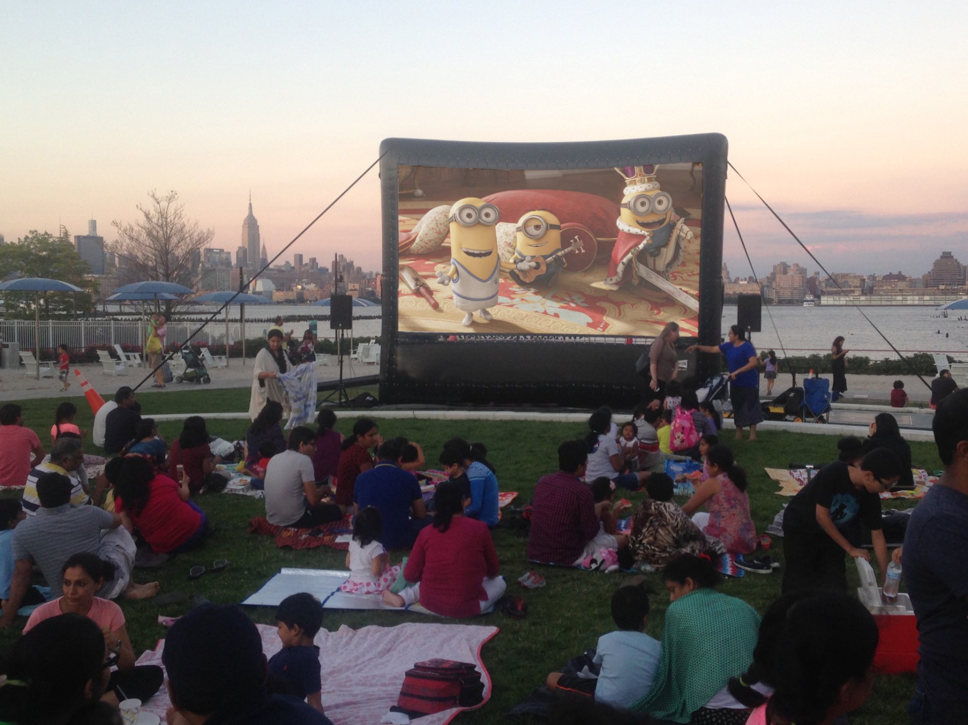 Backyard Movie Package Outdoor Movie Screen Rental
