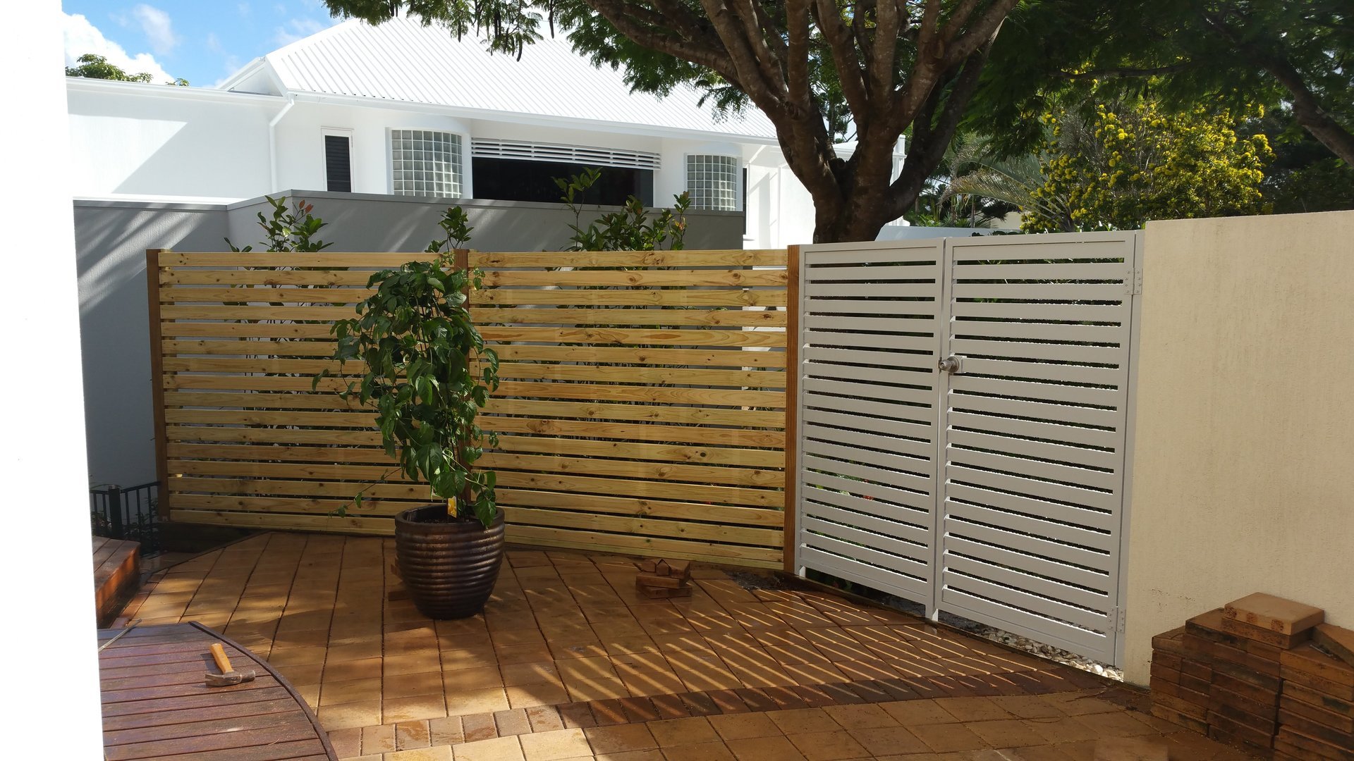 1 Fencing Contractors Gold Coast GC Fencing The Experts