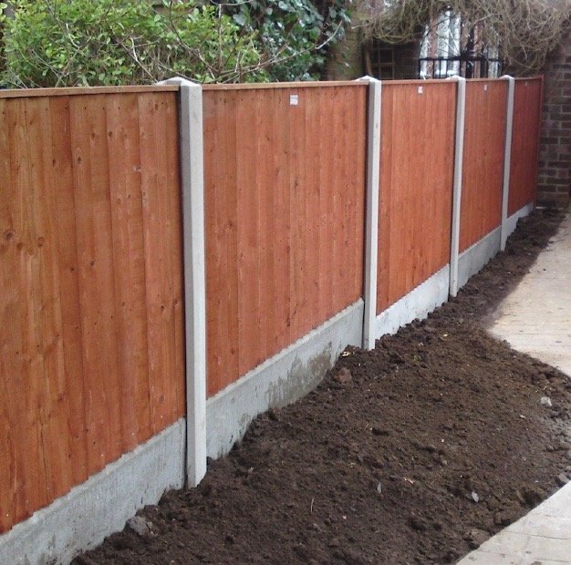 Fencing Contractors Basingstoke, Hampshire