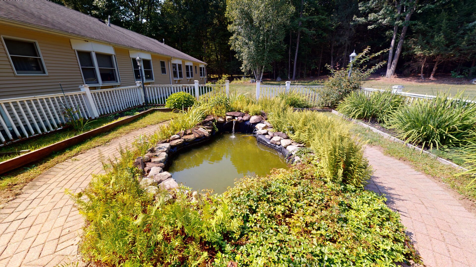 Fox Den Assisted Living and Memory Care in Sandown NH serving