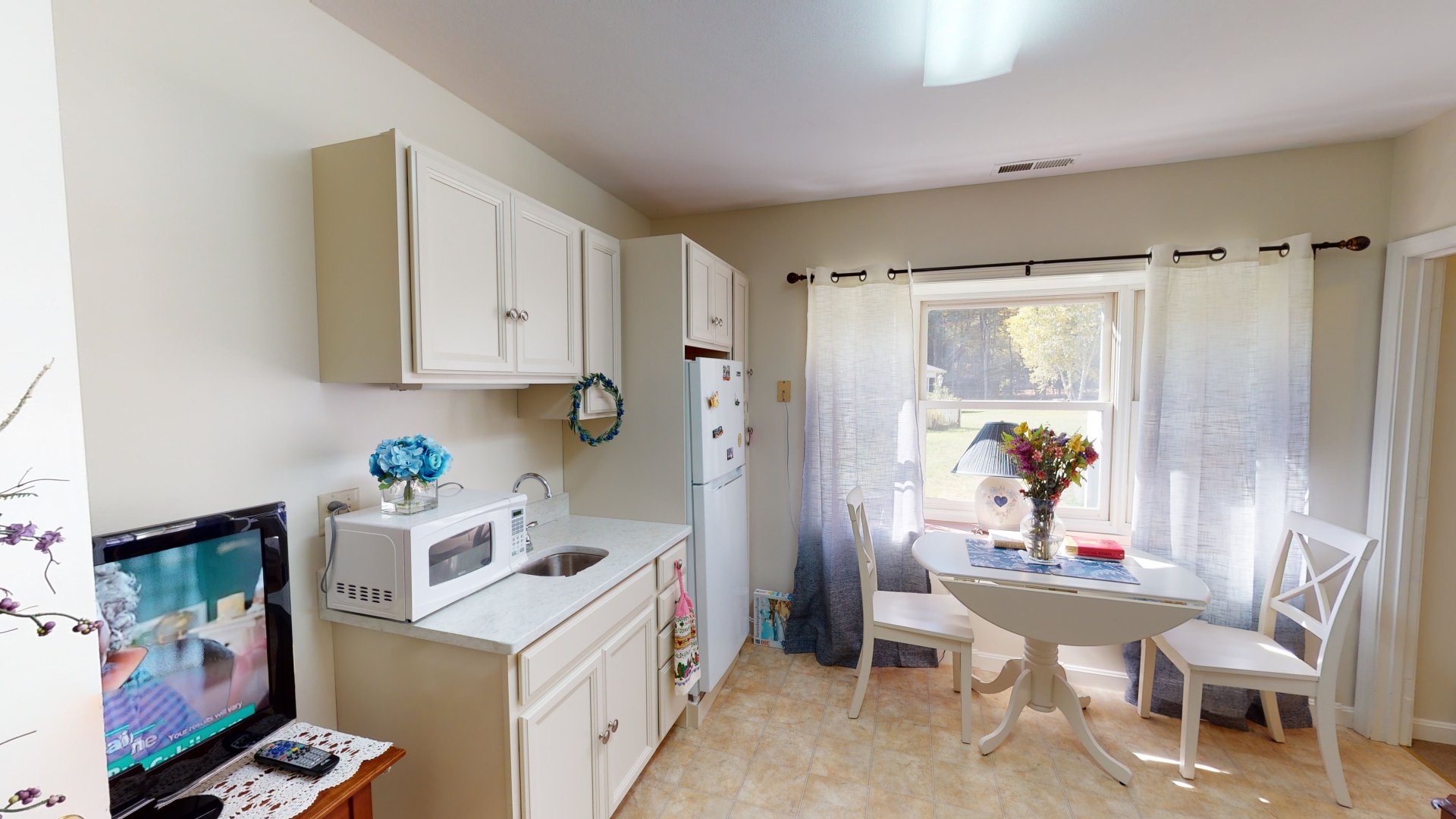 Fox Den Assisted Living and Memory Care in Sandown NH serving